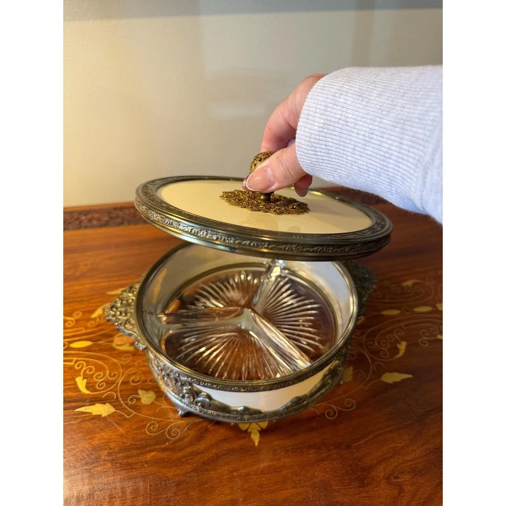 Vintage‎ Brass Vanity Dish with Lid, Hollywood Regency Trinket Box